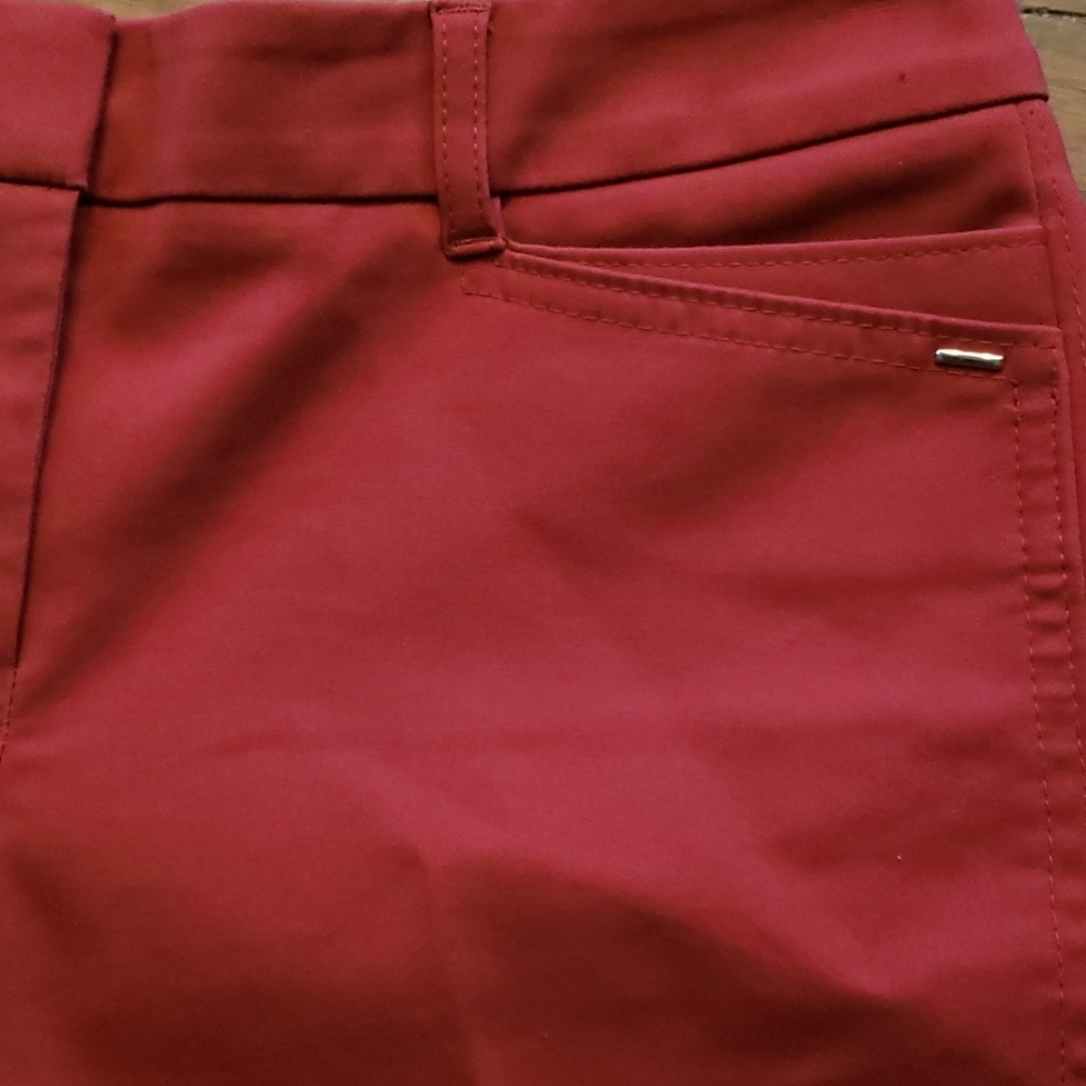 White House Black Market Brick Red Women's Shorts - Picture 2 of 11